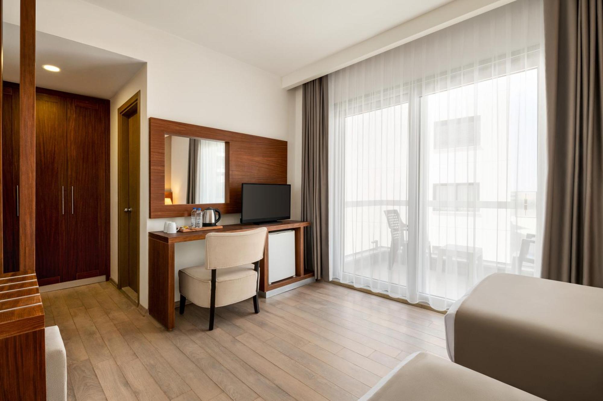 Hotel La Quinta By Wyndham Cesme Izmir Zewnętrze zdjęcie