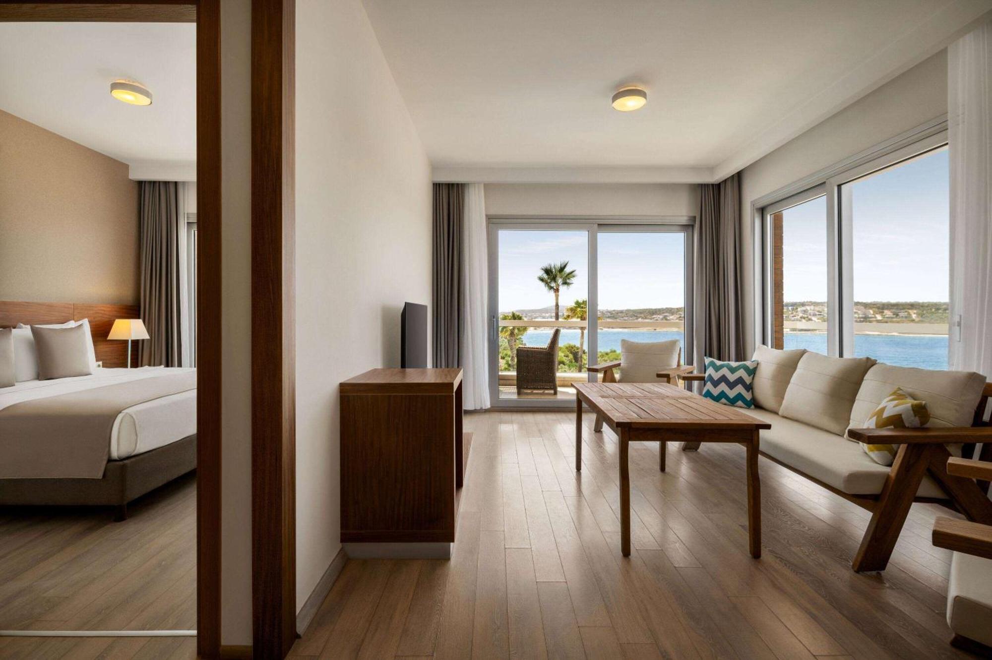 Hotel La Quinta By Wyndham Cesme Izmir Zewnętrze zdjęcie